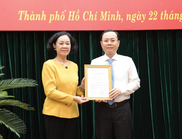 Đồng chí Nguyễn Văn Hiếu giữ chức Phó Bí thư Thành ủy TPHCM ảnh 1