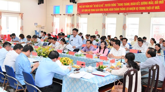Chủ tịch HĐND TPHCM Nguyễn Thị Lệ giám sát vấn đề cử tri phản ánh qua tin nhắn, fanpage ảnh 1