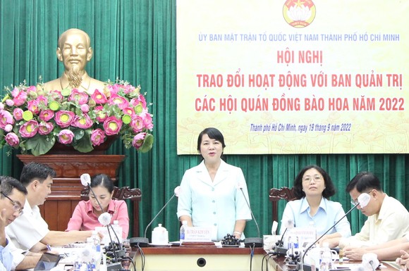 Giữ gìn, phát huy truyền thống văn hóa đặc sắc của dân tộc Hoa ảnh 2