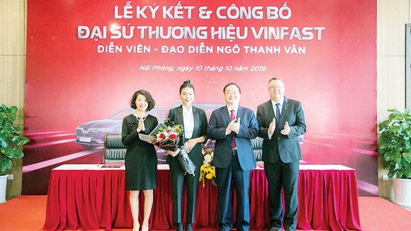 Ngô Thanh Vân làm đại sứ thương hiệu ô tô Vinfast 