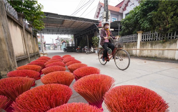 Thăm làng hương 200 năm tuổi thôn Cao ảnh 26