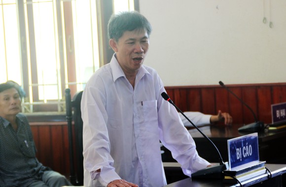Nhận hối lộ, nguyên trưởng thanh tra thuế Bình Định lãnh án 8 năm tù giam ảnh 1