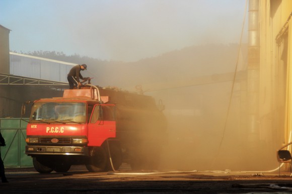 Lại xảy ra cháy tại khu công nghiệp Phú Tài, Bình Định ảnh 17