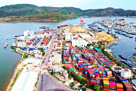 Bình Định gửi 11 kiến nghị lên Bộ GTVT để tạo nền tảng tốt nhất phát triển hạ tầng ảnh 2