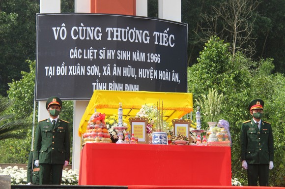 Bình Định tổ chức truy điệu 60 liệt sĩ hy sinh trong trận tập kích đồi Xuân Sơn ảnh 1