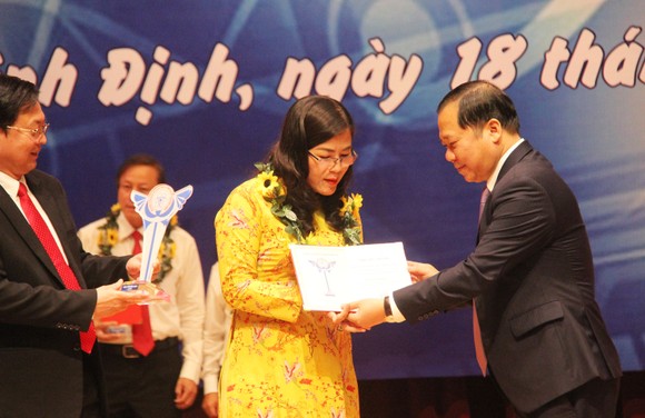 Bình Định làm khác để tôn vinh các trí thức tiêu biểu ảnh 2