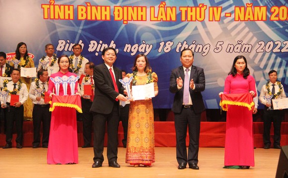 Bình Định làm khác để tôn vinh các trí thức tiêu biểu ảnh 1