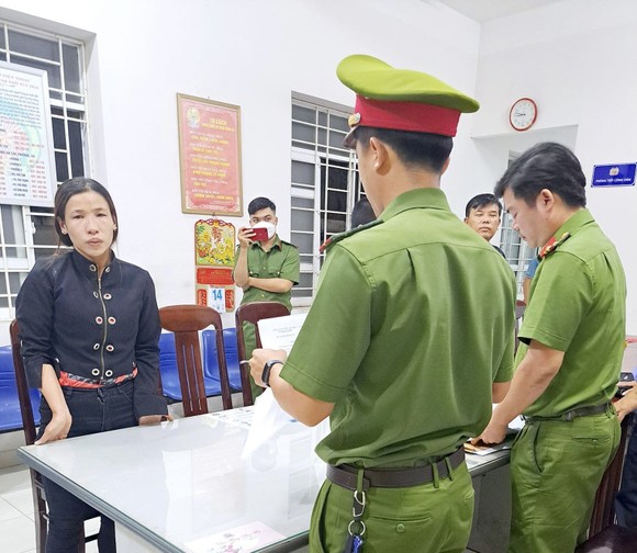 Phú Yên: Khởi tố, bắt tạm giam đối tượng nữ lừa đảo, chiếm đoạt tài sản của học sinh  ảnh 1