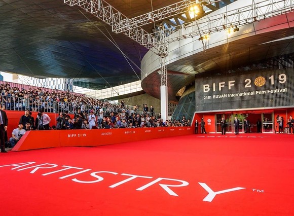 Artistry tiếp tục là nhà tài trợ kim cương Liên hoan phim quốc tế Busan 2019 ảnh 1