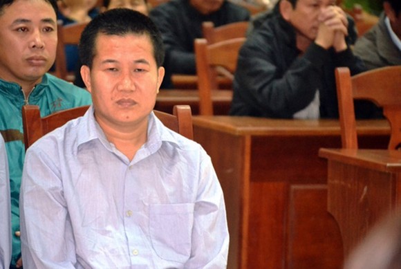 Phá rừng pơmu Quảng Nam, nguyên Đồn phó Đồn Biên phòng lãnh 4 năm tù giam  ảnh 2