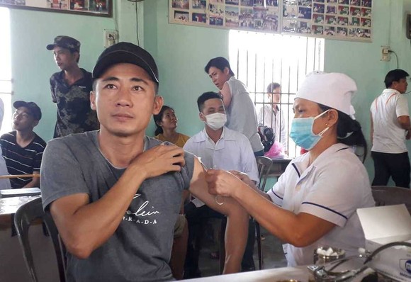 Quảng Nam khẩn trương tiêm vaccine phòng chống bệnh bạch hầu ảnh 1