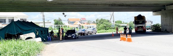Long An thực hiện giãn cách xã hội theo Chỉ thị 16 từ 0 giờ ngày 8-7 ảnh 1