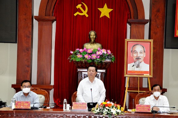 Đồng chí Nguyễn Trọng Nghĩa thăm, làm việc tại Tiền Giang ảnh 1