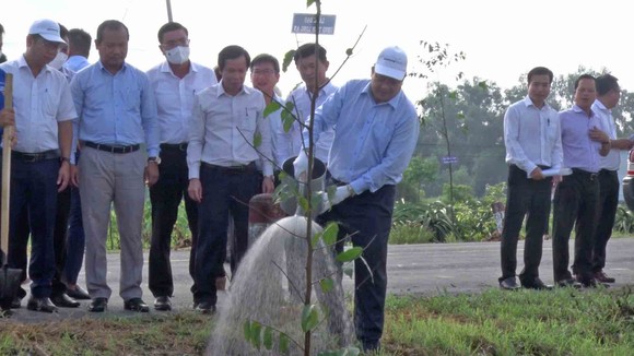 Long An tổ chức lễ phát động 'Tháng hành động vì môi trường' ảnh 1