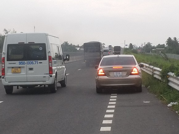 Cao tốc Trung Lương - Mỹ Thuận: Làn dừng khẩn cấp quá hẹp ảnh 3