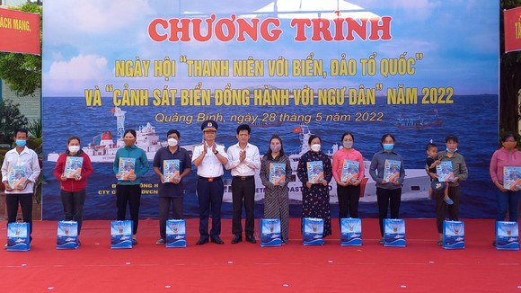 Quảng Bình: Ngày hội Nghĩa tình biên giới biển đảo ảnh 1