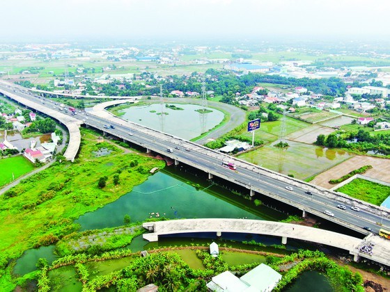 按計劃，環市三路會在濱瀝市與濱瀝- 隆城高速公路連接。