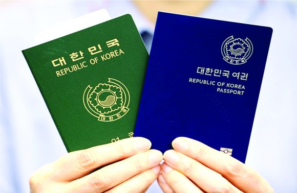 韓國護照。