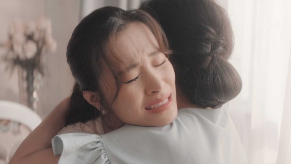 Đông Nhi giới thiệu MV “Khi con là mẹ” đầy xúc động ảnh 5