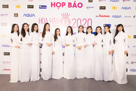 Dàn hoa hậu, á hậu khoe sắc áo dài trắng khởi động Hoa hậu Việt Nam​ 2020 ảnh 1