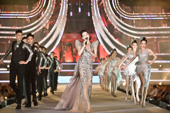 Công bố Top 5 Người đẹp Thời trang Hoa hậu Việt Nam 2020 ảnh 14