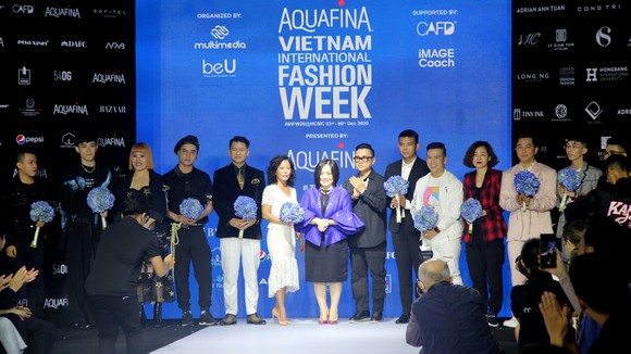 Gần 20 nhà thiết kế - thương hiệu thời trang sẽ tham gia Aquafina Vietnam International Fashion Week 2020 ảnh 4