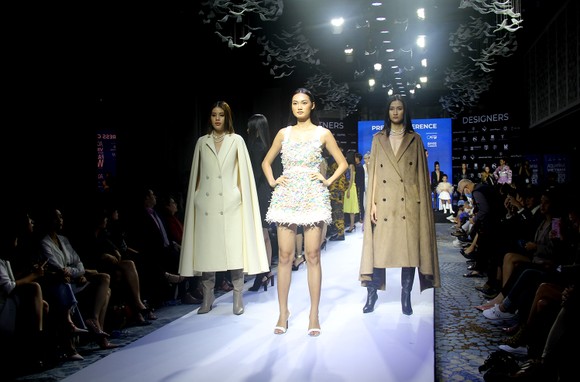 Gần 20 nhà thiết kế - thương hiệu thời trang sẽ tham gia Aquafina Vietnam International Fashion Week 2020 ảnh 7