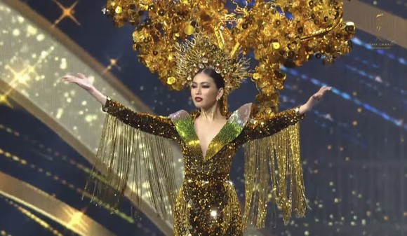 Á hậu Ngọc Thảo trình diễn quốc phục ấn tượng trên sân khấu Miss Grand International 2020 ảnh 2