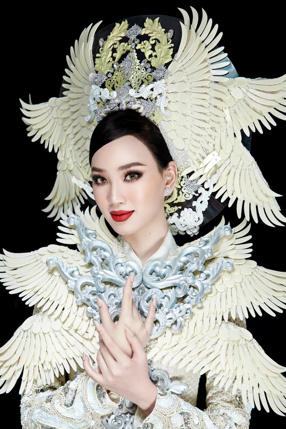 Đại diện Ái Nhi mang quốc phục áo dài của NTK Minh Châu đến Miss Intercontinental 2021 ảnh 9