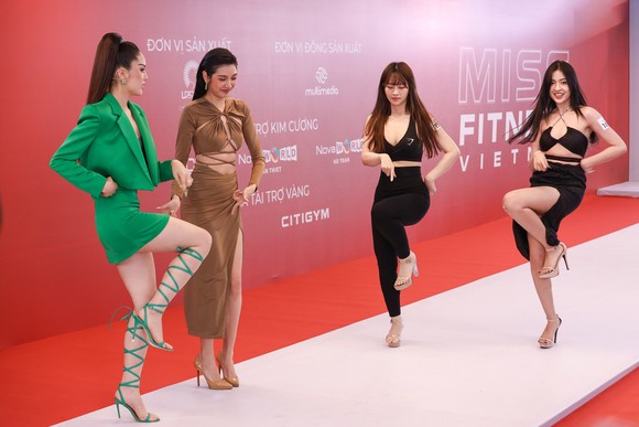 Thúy Vân, Kỳ Duyên, Minh Tú làm giám khảo Hoa hậu Thể thao Việt Nam 2022 ảnh 3