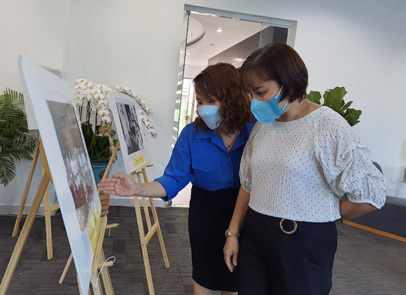 Khai mạc Triển lãm Không gian văn hóa Hồ Chí Minh tại Báo Phụ Nữ TPHCM ảnh 3