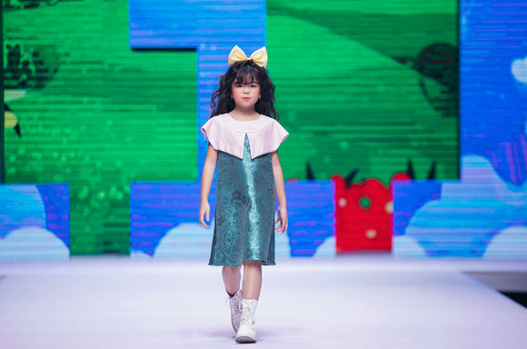 Ý nghĩa, mãn nhãn cùng Tuần lễ Thời trang trẻ em Việt Nam 2022 ảnh 11