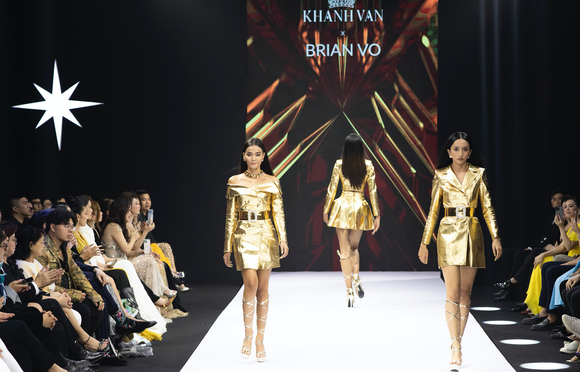 Top 71 Hoa hậu Hoàn vũ Việt Nam 2022 toả sáng cùng 'Vinawoman Fashion Show' ảnh 10