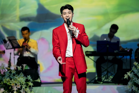 Noo Phước Thịnh 'khác lạ' với Noo's Chill Night 3 ảnh 2