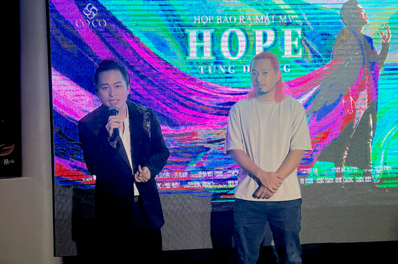 Tùng Dương gửi hy vọng về những điều tốt đẹp với ca khúc “Hope” ảnh 1