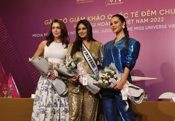 Trước thềm chung kết Hoa hậu Hoàn vũ Việt Nam 2022, Harnaaz Sandhu, Catriona Gray và Natalie Glebova nói về Top 41 ảnh 5