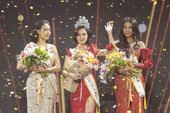 Người đẹp dân tộc Tày đăng quang Hoa hậu các dân tộc Việt Nam 2022 ảnh 10