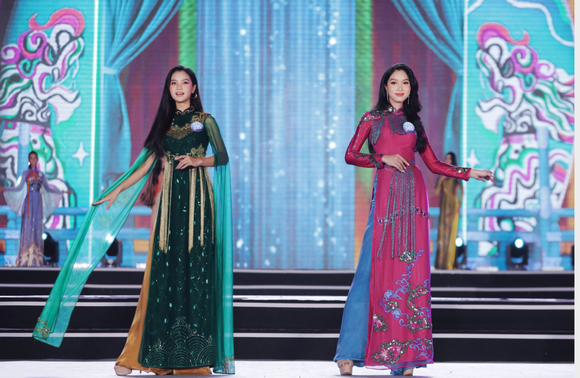 Ban tổ chức Hoa hậu Thế giới Việt Nam xin lỗi vì sử dụng hình ảnh thiết kế trên màn hình sân khấu chưa xin phép ảnh 2