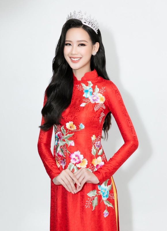 Á hậu Lê Nguyễn Bảo Ngọc được chọn dự thi Hoa hậu Liên lục địa​ 2022 ảnh 3