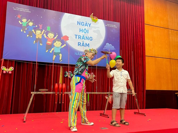 Vui nhộn 'Ngày hội trăng rằm 2022' ảnh 12