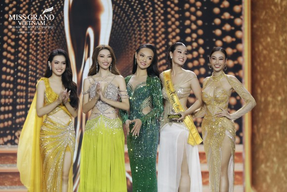 Người đẹp Đoàn Thiên Ân đăng quang Miss Grand Vietnam 2022 ảnh 4