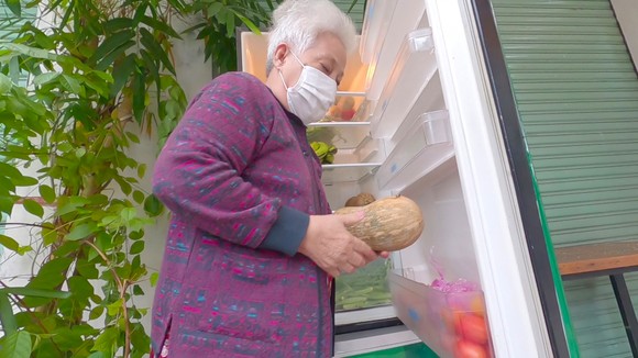'Tủ lạnh cộng đồng' cho thực phẩm mang về nấu ảnh 3