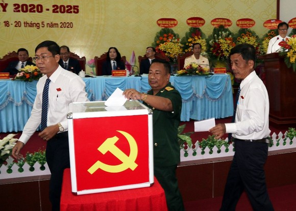 Kiên Giang: Đại hội điểm cấp huyện bầu trực tiếp bí thư ảnh 1