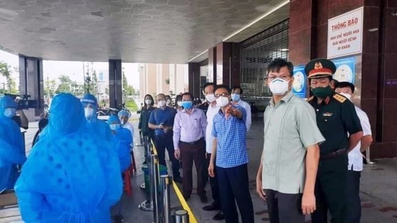 Phó Thủ tướng Vũ Đức Đam: Phát huy vai trò các tổ Covid-19 trong cộng đồng ảnh 1