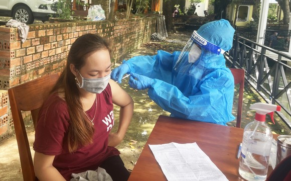 Cần Thơ ngừng tiêm lô 58.500 liều vaccine Pfizer gia hạn cho trẻ từ 12 đến 17 tuổi ảnh 3