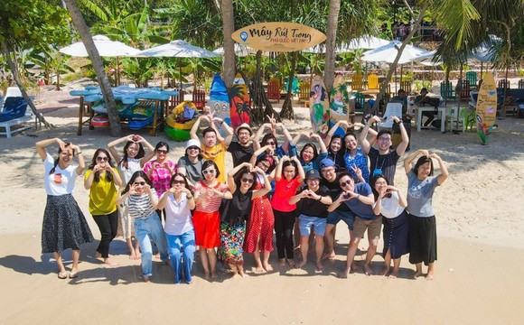 Đảo Phú Quốc đón gần 40.000 du khách trong ngày 2-9 ảnh 1