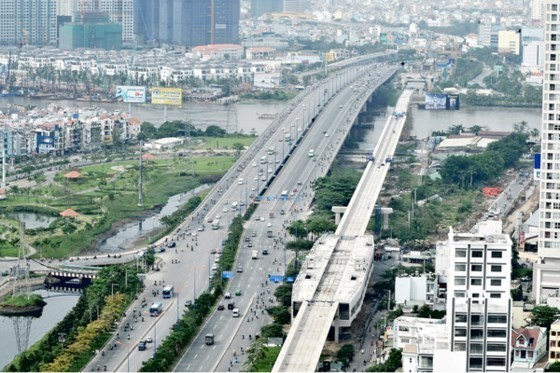 Tháng 10 lắp đường ray tuyến metro Bến Thành - Suối Tiên ảnh 1