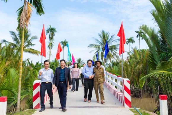 8 tỷ đồng xây dựng cầu đường nông thôn ở huyện Giồng Trôm, tỉnh Bến Tre ảnh 2