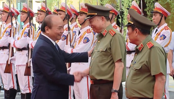 Xử lý hạn chế, bất cập trong triển khai chính sách phát triển kinh tế ảnh 7