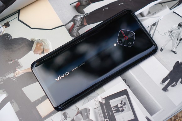 Vivo S1 Pro có mức giá chính thức 6,49 triệu đồng tại thị trường Việt Nam